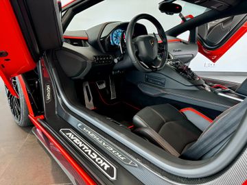 Lamborghini Aventador S Coupé Sofort verfügbar!, V12 6.5l