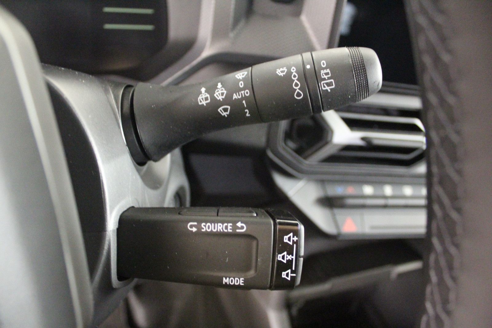 Fahrzeugabbildung Dacia Duster mild hybrid 140 Expression*Winterp.*MY 26