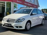 Mercedes-Benz B 180 Allwetter Kamera BT SHZ - gebrauchte Mercedes-Benz B 180 aus dem Jahr 2014