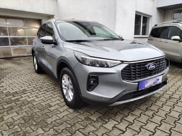 Ford Kuga Titanium Autom 5J. Gar. LED KeyFree Navi Wi