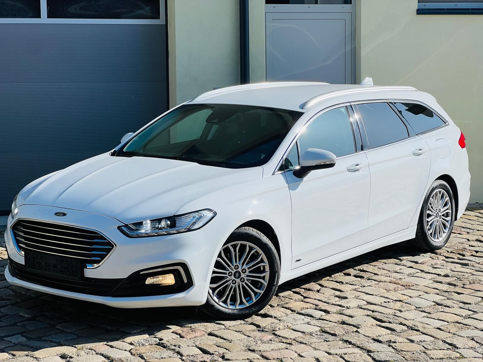 Ford Mondeo - 1