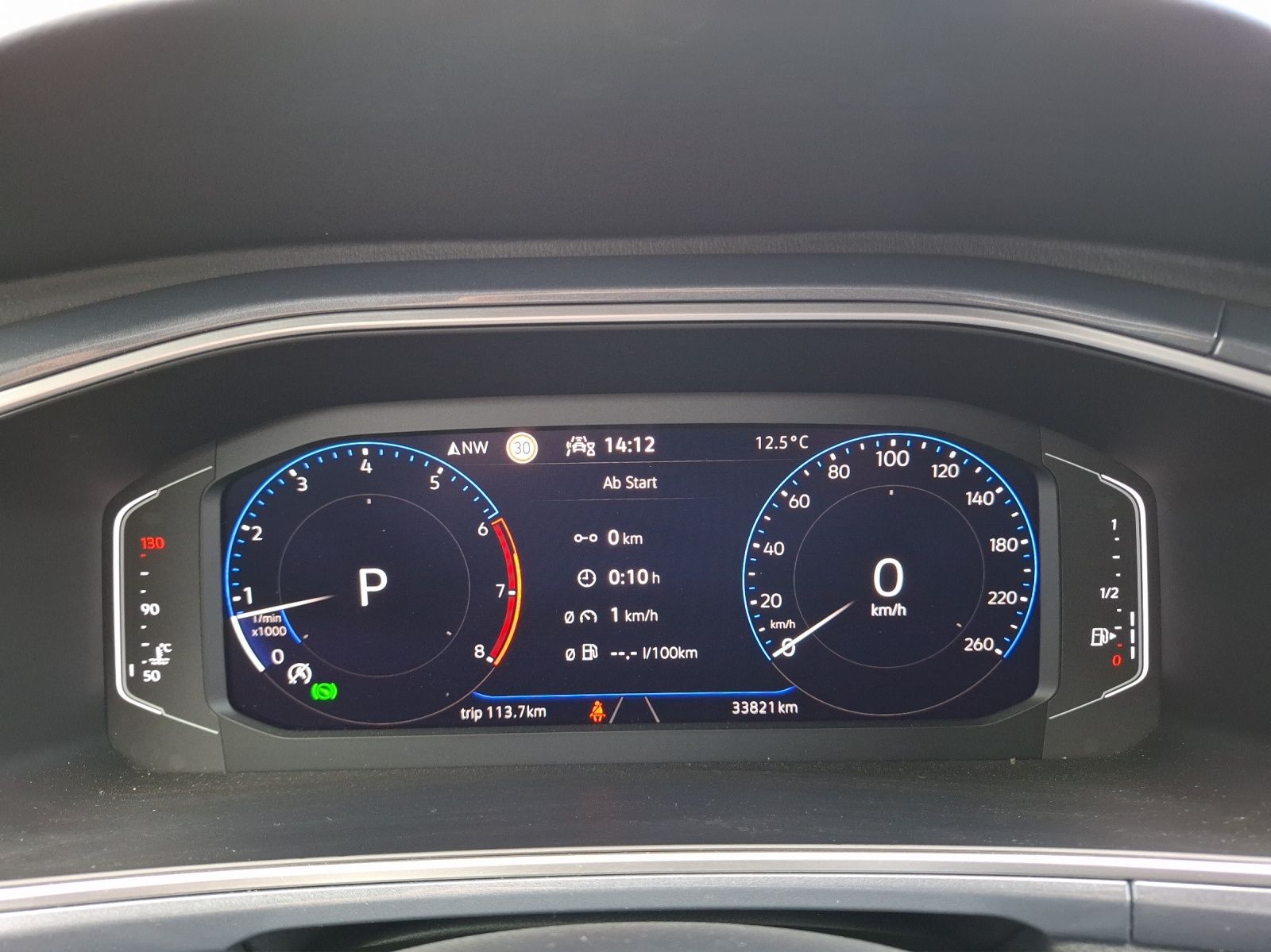 Fahrzeugabbildung Volkswagen T-Roc TSI Style DSG LED plus Navi AID ACC RFK SH
