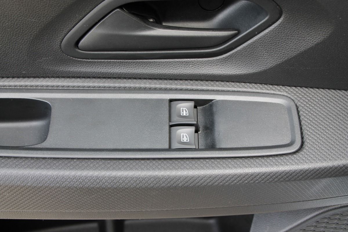 Fahrzeugabbildung Dacia Sandero Essential TCe 90