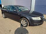 Audi A6 **2.7TDI V6-EURO 4** - Audi A6 aus 2006 mit Diesel-Antrieb: Kombi, 2.7