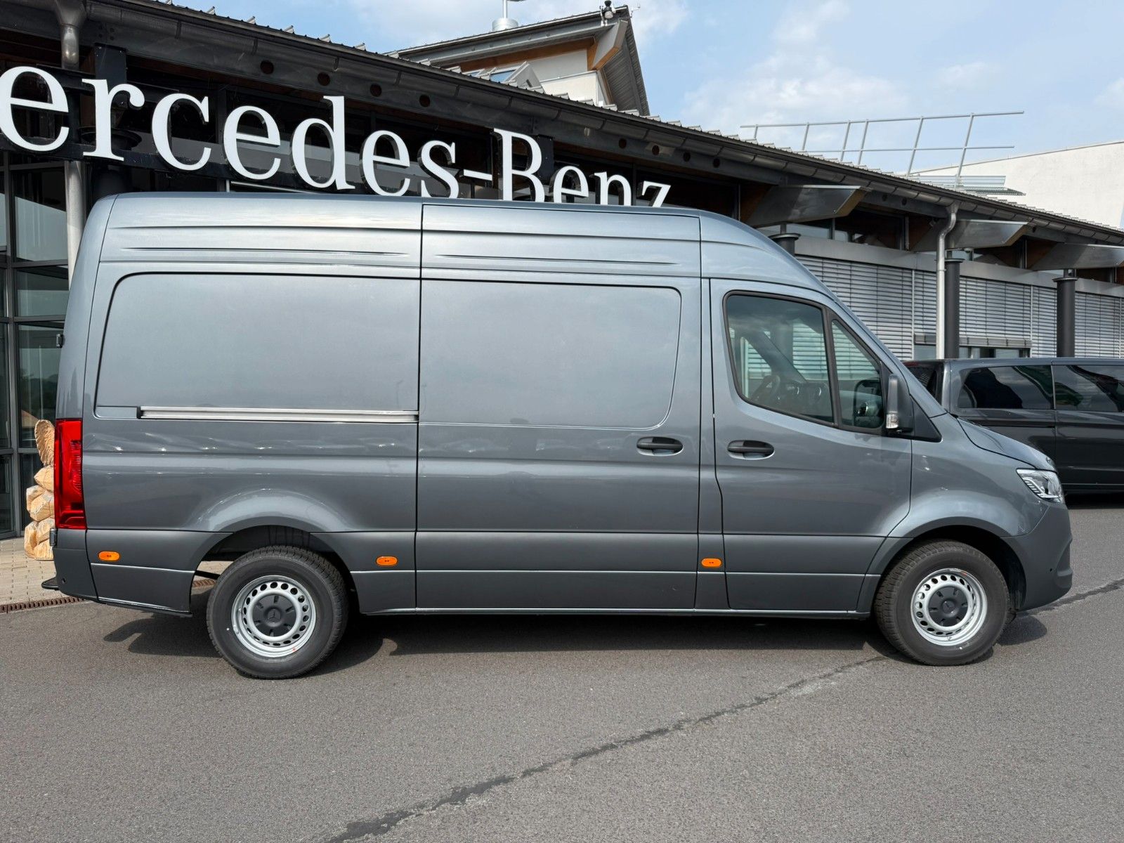 Fahrzeugabbildung Mercedes-Benz Sprinter 317 CDI 9G 3665 AHK3,5 Klima 360
