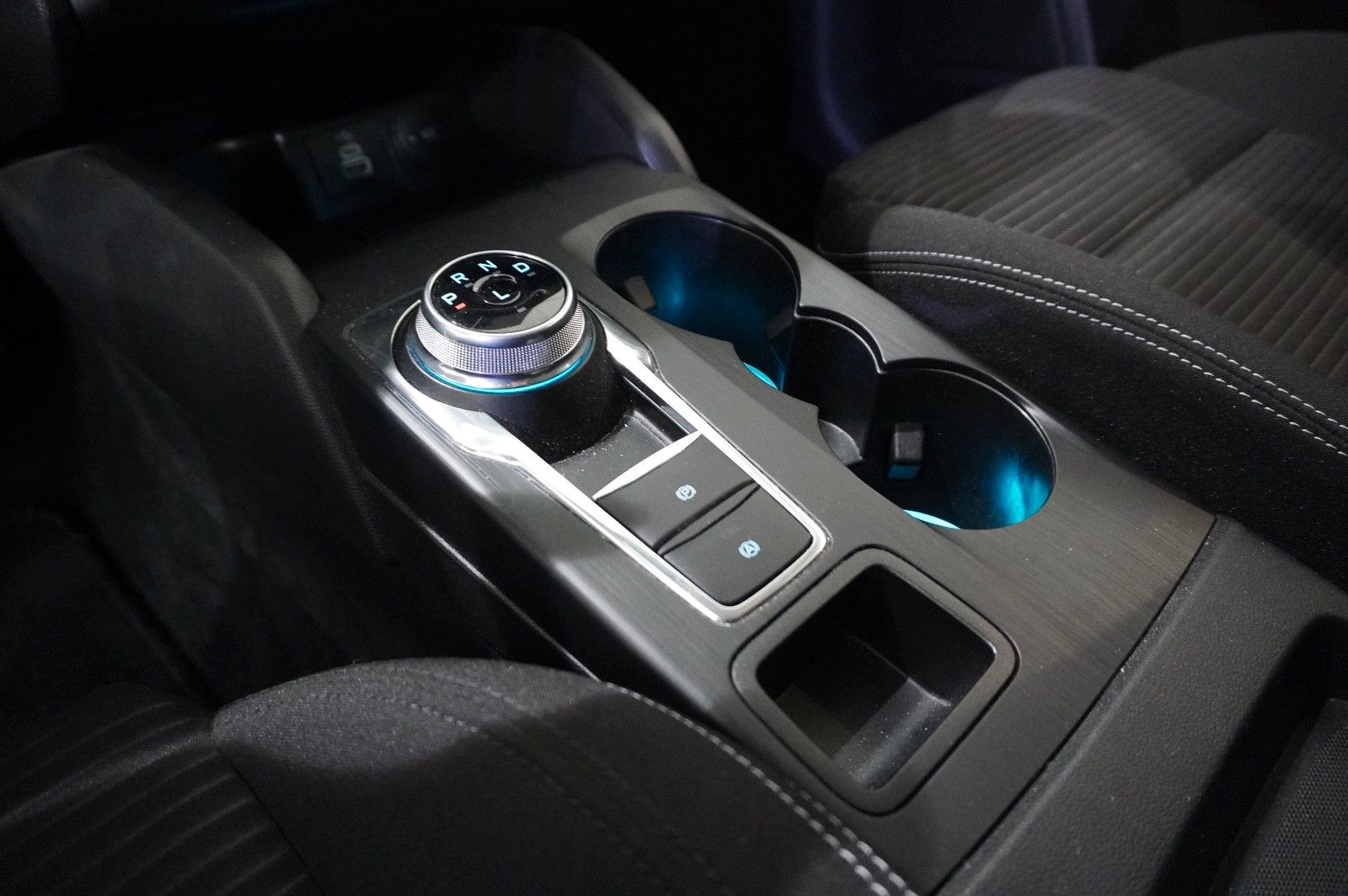 Fahrzeugabbildung Ford Focus Turnier 1.5D TITANIUM NAVI/LED/KAMERA/DAB+