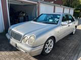 Mercedes-Benz E 320 Mercedes Avangart mit LPG - gebrauchte Mercedes-Benz E 320 aus dem Jahr 1997