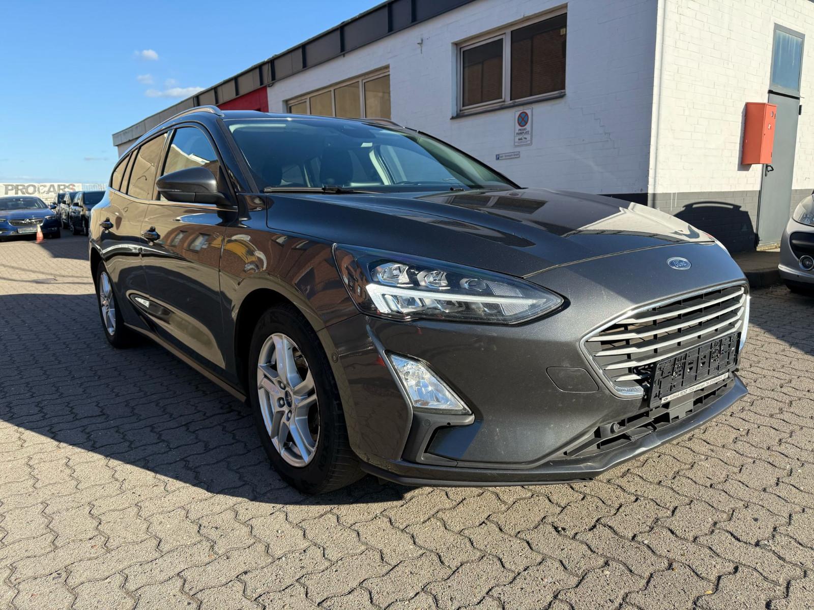 Ford Focus Turnier 1.0 C&C*LED*NAVI*R-CAM*PDC