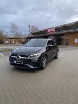 Mercedes-Benz GLA 250 AMG 4MATIC PANO / LED / CARPLAY /