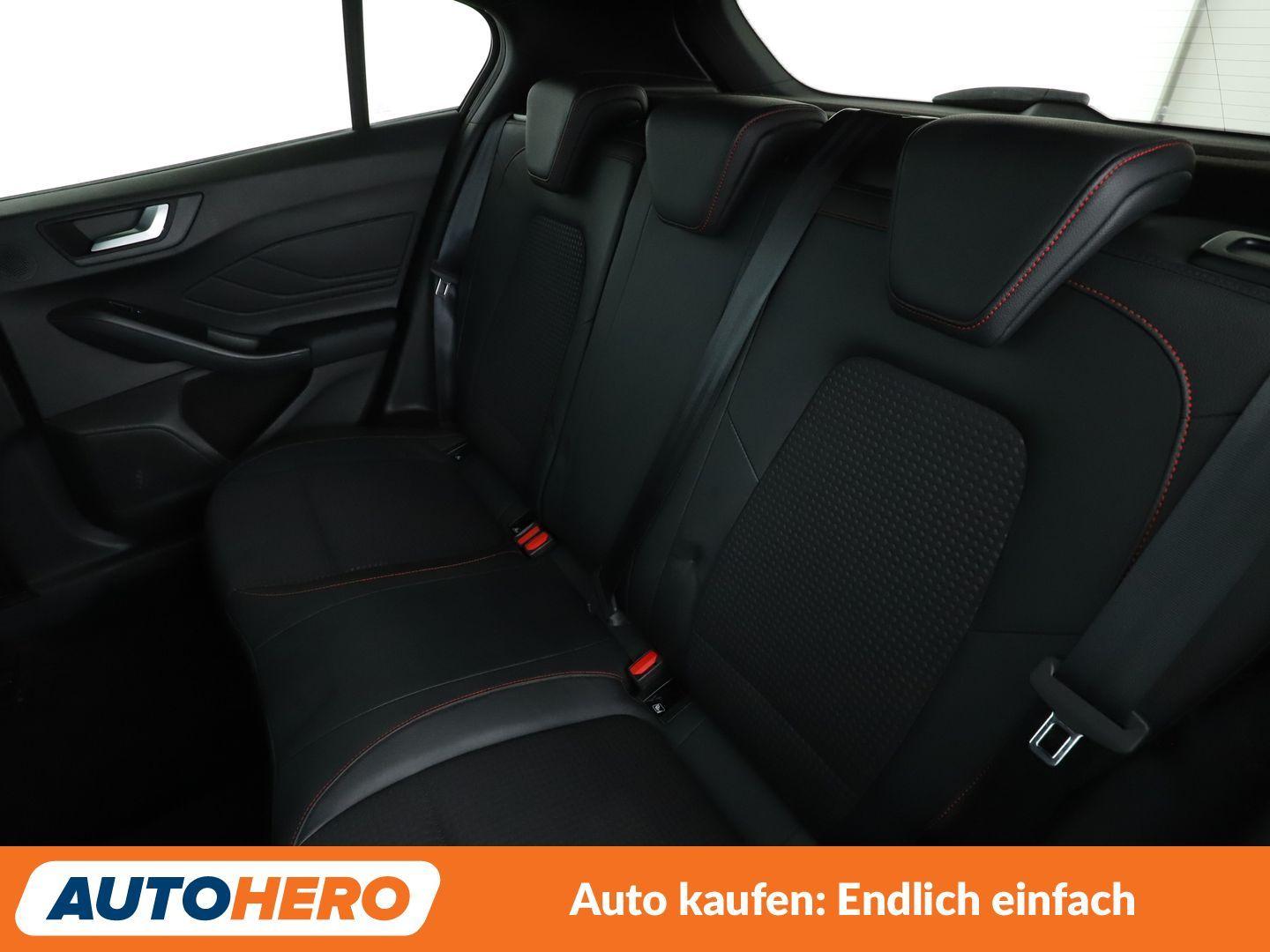 Ford Focus 1.5 EcoBoost ST-Line Aut.*NAVI*LED*ACC*