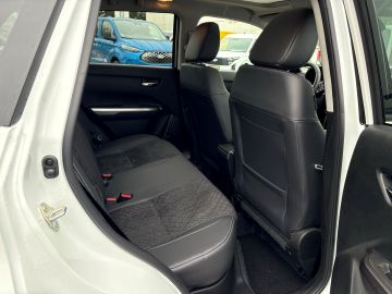 Bild 10 Suzuki Vitara Comfort+ AT 1.4 El. Panodach Navi Leder L