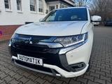 Mitsubishi Outlander PHEV Top 4WD/1.Hand/360°-Kamera - Mitsubishi Outlander Gebrauchtwagen in Dortmund