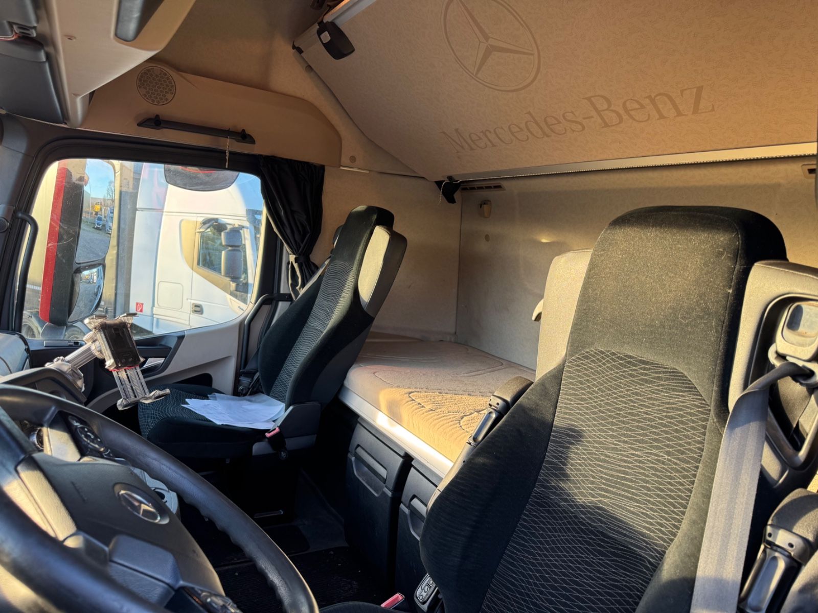 Fahrzeugabbildung Mercedes-Benz Actros 2545