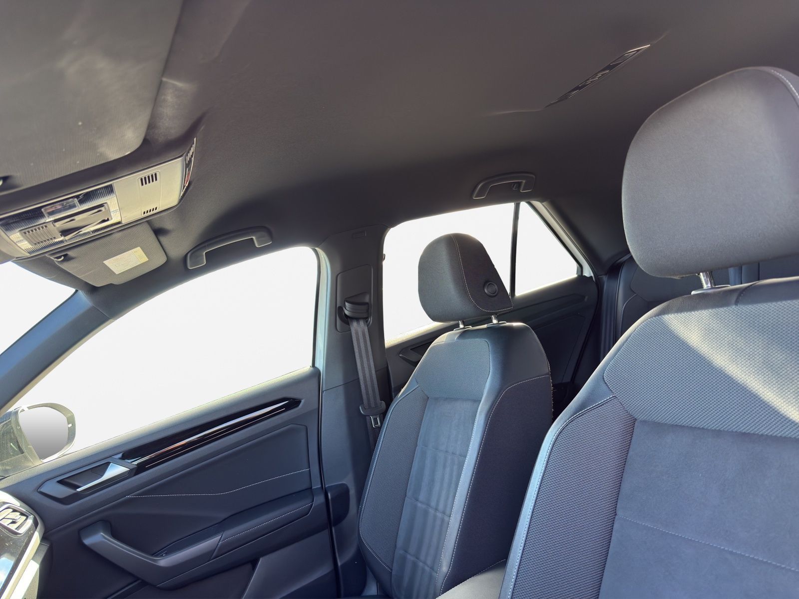 Volkswagen T-Roc - Bild 13