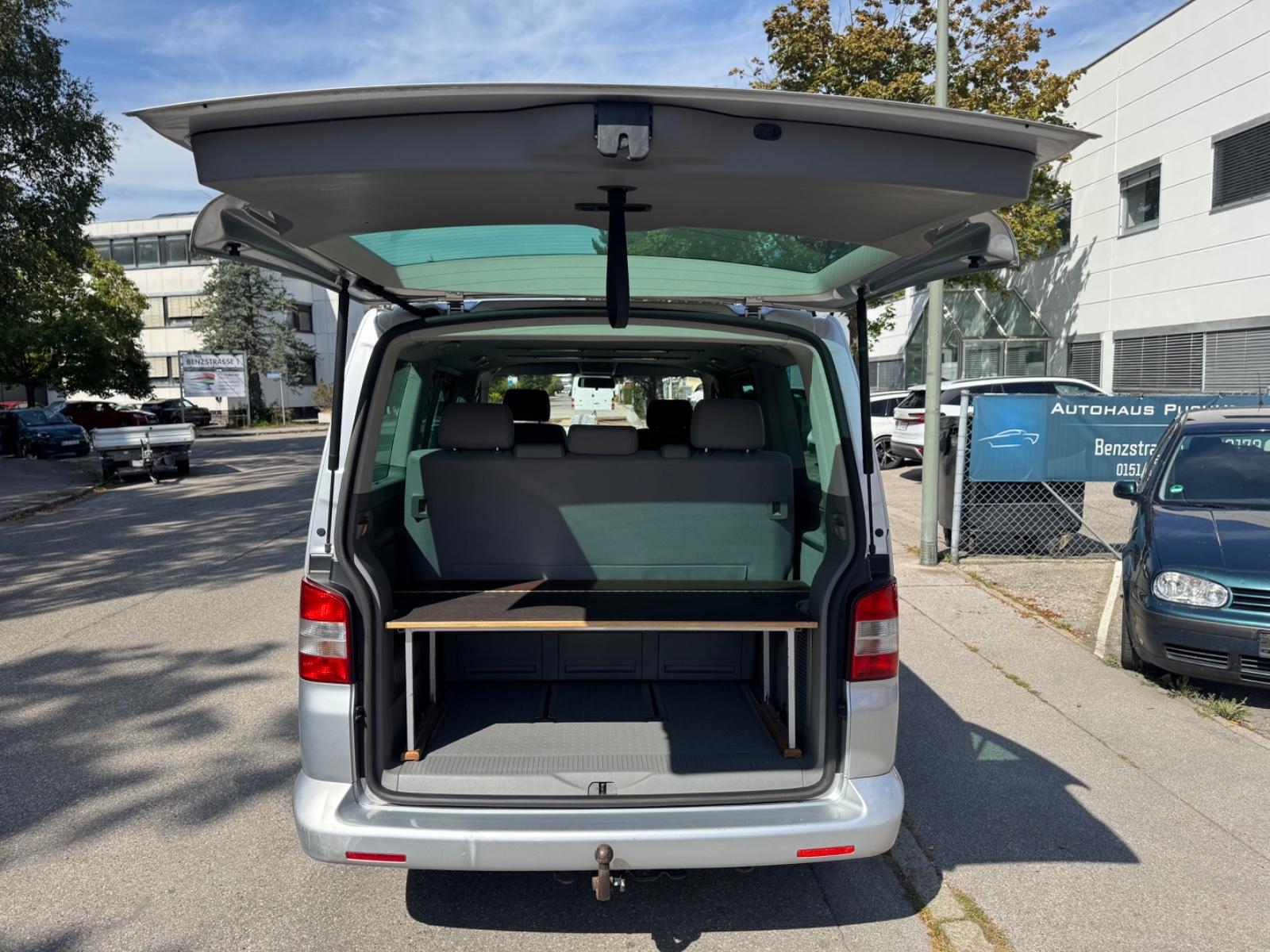 Volkswagen T5 Multivan Comfortline 2.5 TDI 5 cyl. 174 ch BVA / 1ère main / Chauffage auxiliaire / GPS / Attelage