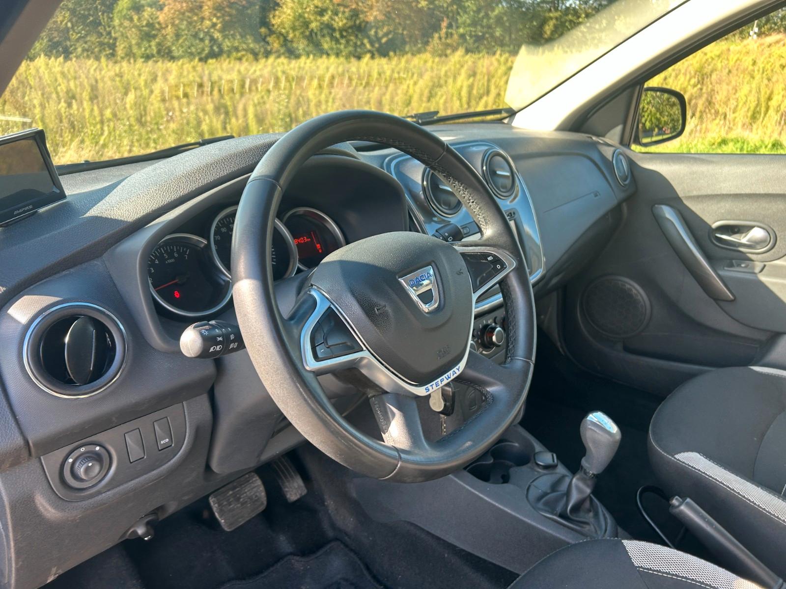 Dacia Sandero II Stepway Prestige TCe 90 Easy-R Navi