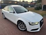 Audi A4 2,0 TDI *LEDER*NAVI*LED*KAMERA*SCHIEBEDACH - Audi A4 mit Diesel-Antrieb: Limousine