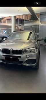 BMW X5 xDrive30d - - BMW X5: Grau, Luftfederung