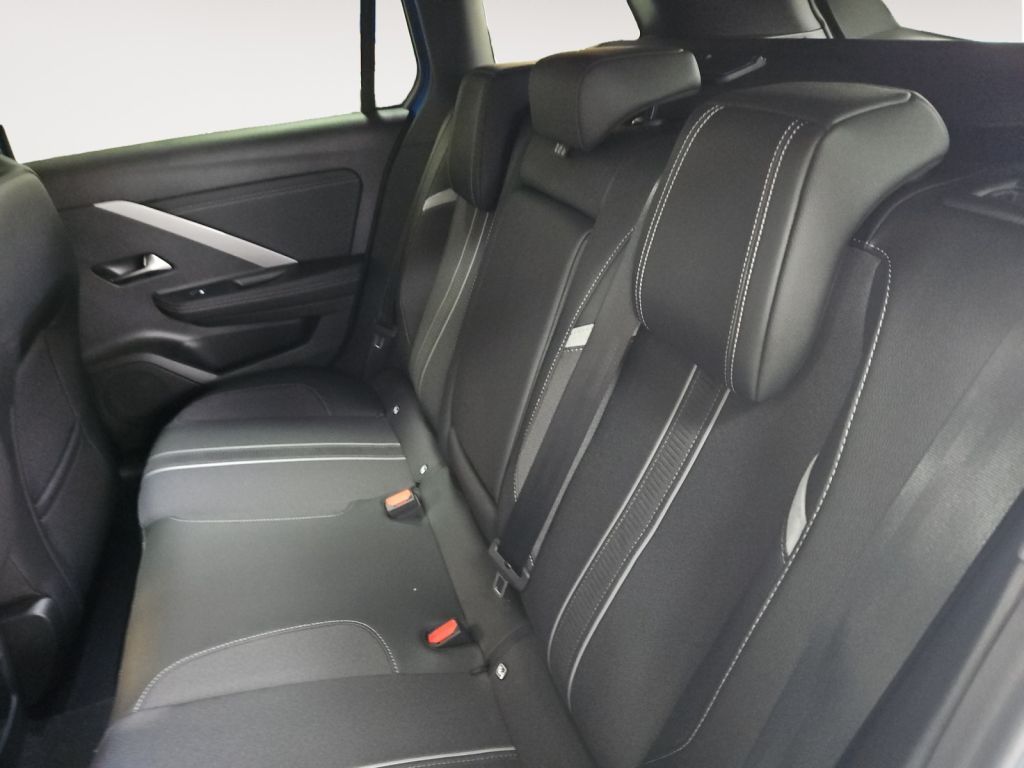 Fahrzeugabbildung Opel Astra Sports Tourer 1.2 Turbo GS AHZV