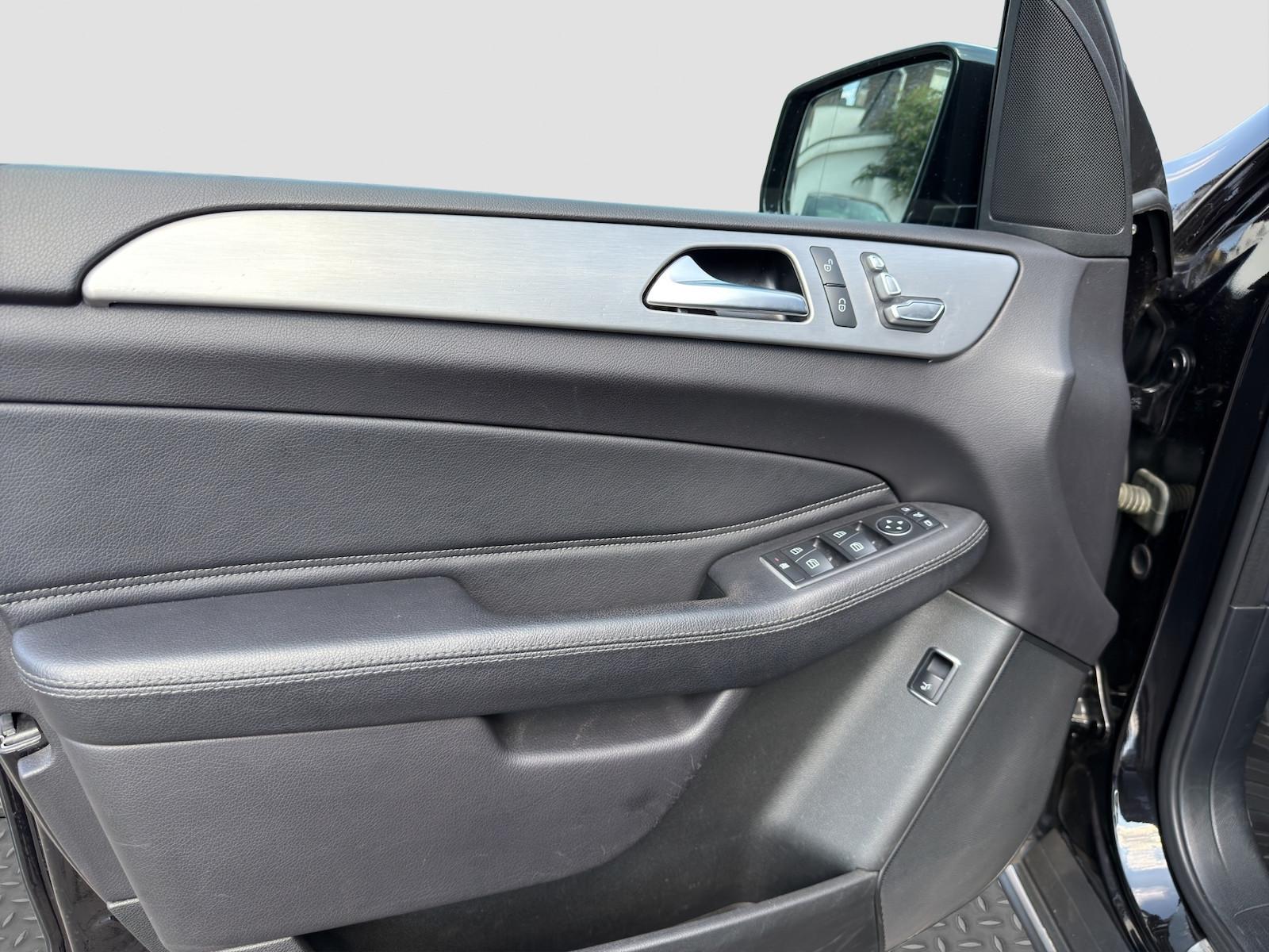 Mercedes-Benz GLE 350 d 4Matic GSHD NAVI COMAND LEDER PDC TEMP
