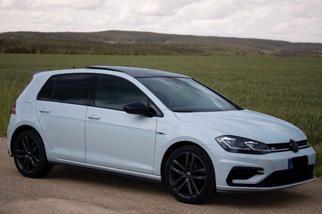 Image of Volkswagen Golf