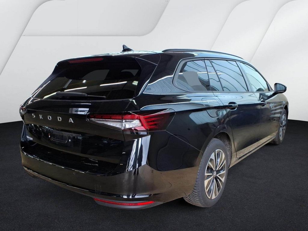 Skoda Superb - Bild 2