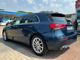 Mercedes-Benz A 200 SHZ BT NAVI Kamera - Mercedes-Benz A-Klasse: Blau