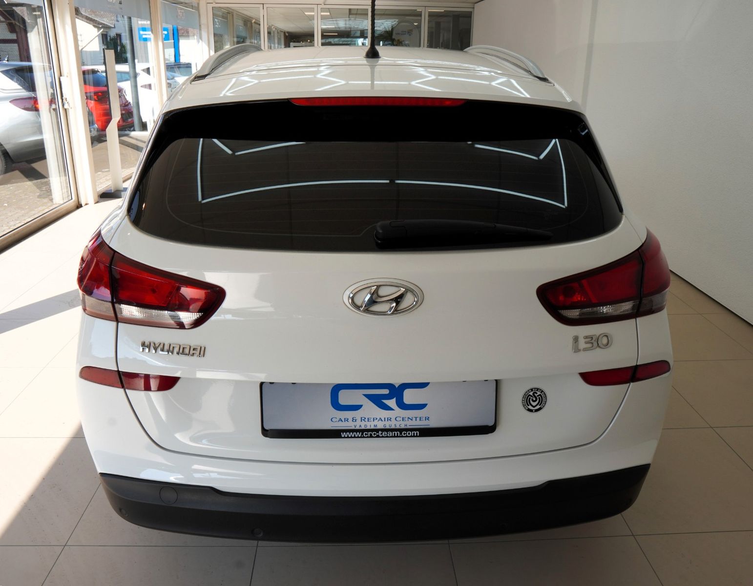 Fahrzeugabbildung Hyundai i30 cw Family *Shz*8-fach*HU Neu*