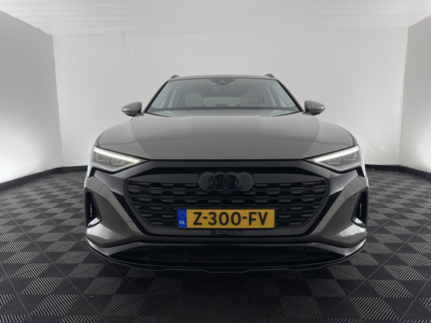 Audi Q8 e-tron 50 quattro Advanced Edition 95 kWh [3- imagem 2