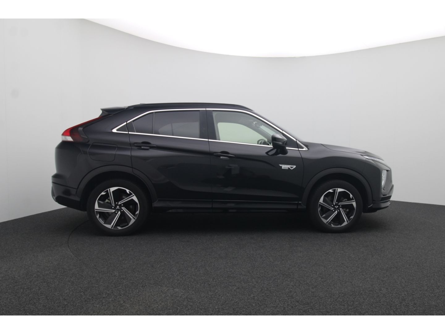 Fahrzeugabbildung Mitsubishi Eclipse Cross Plus Select Hybrid 4WD
