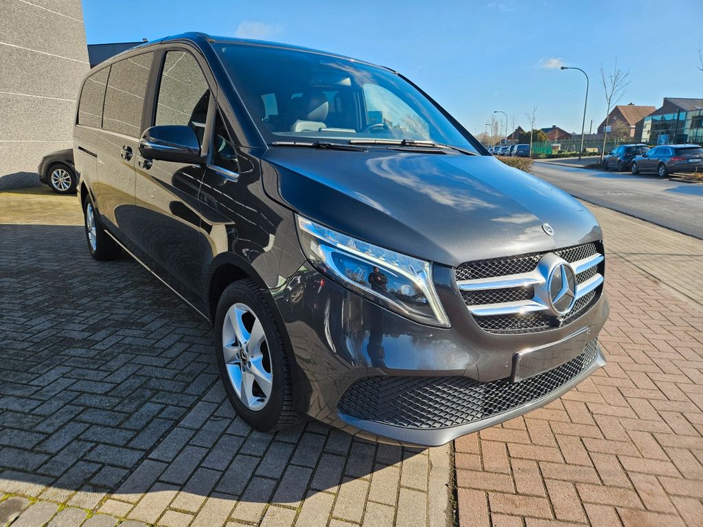 Mercedes-Benz V 220