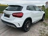Mercedes-Benz GLA 200 AMG Line Aut./Navi/Tempo/Cam - Mercedes-Benz GLA 200: AMG