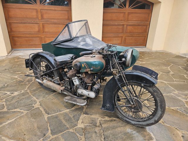 BSA G13 V Twin mit side