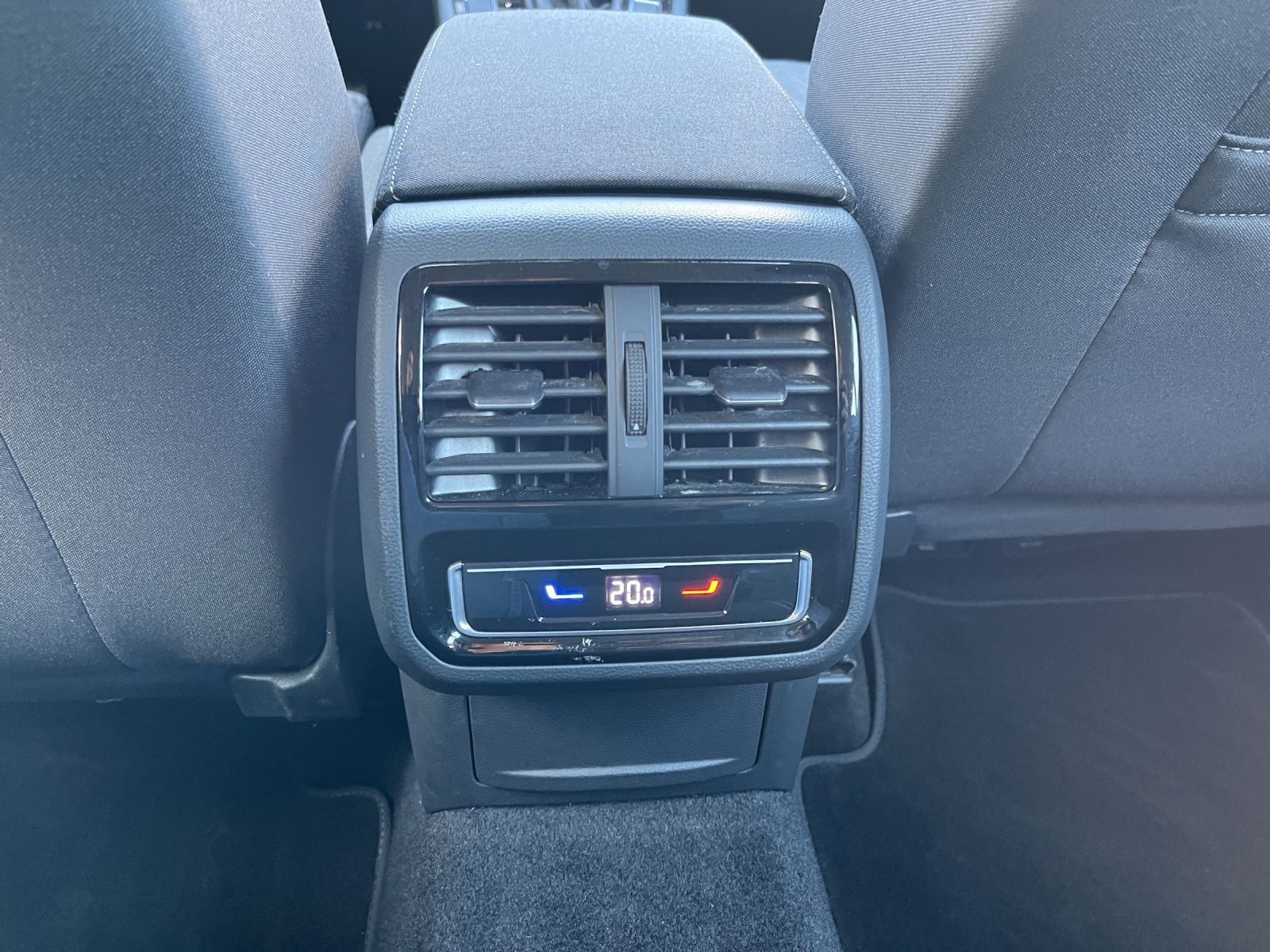 Volkswagen Passat Variant - Bild 19