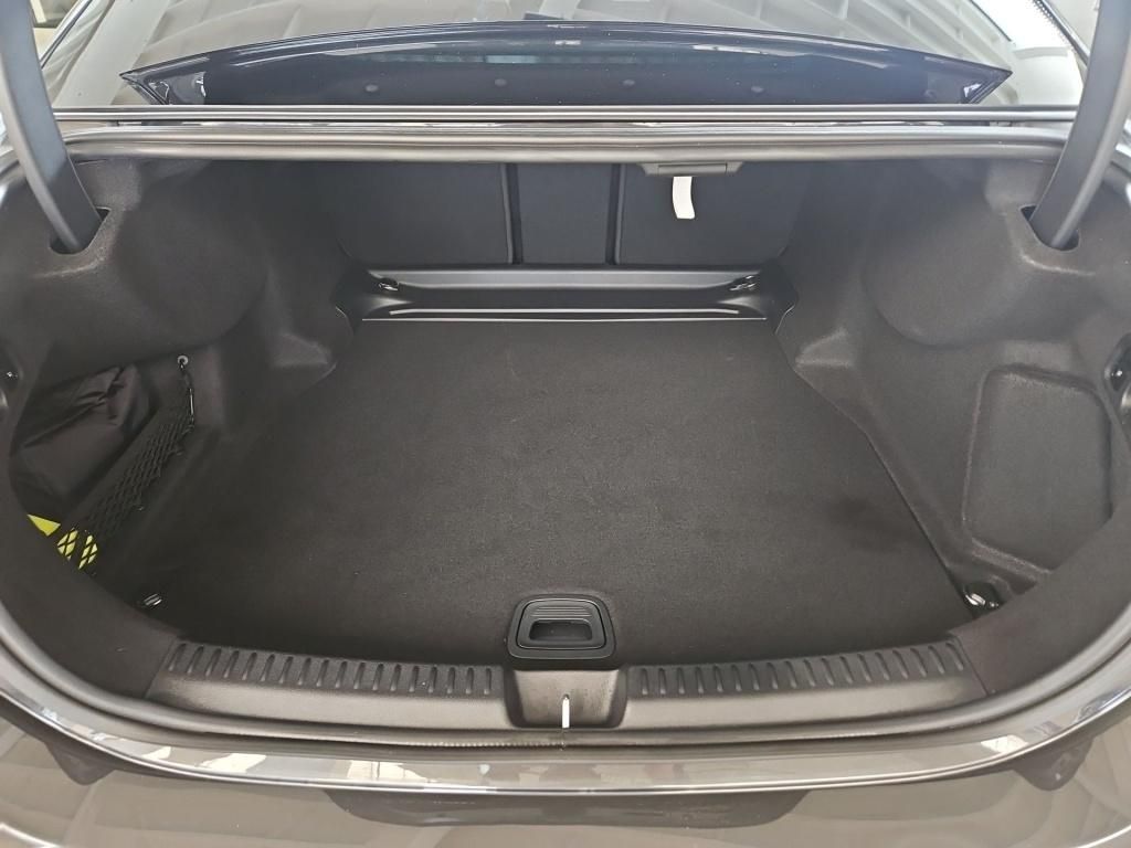 Fahrzeugabbildung Mercedes-Benz E 200 Avantg. Totwi. ACC Sitzklima Memo 360°