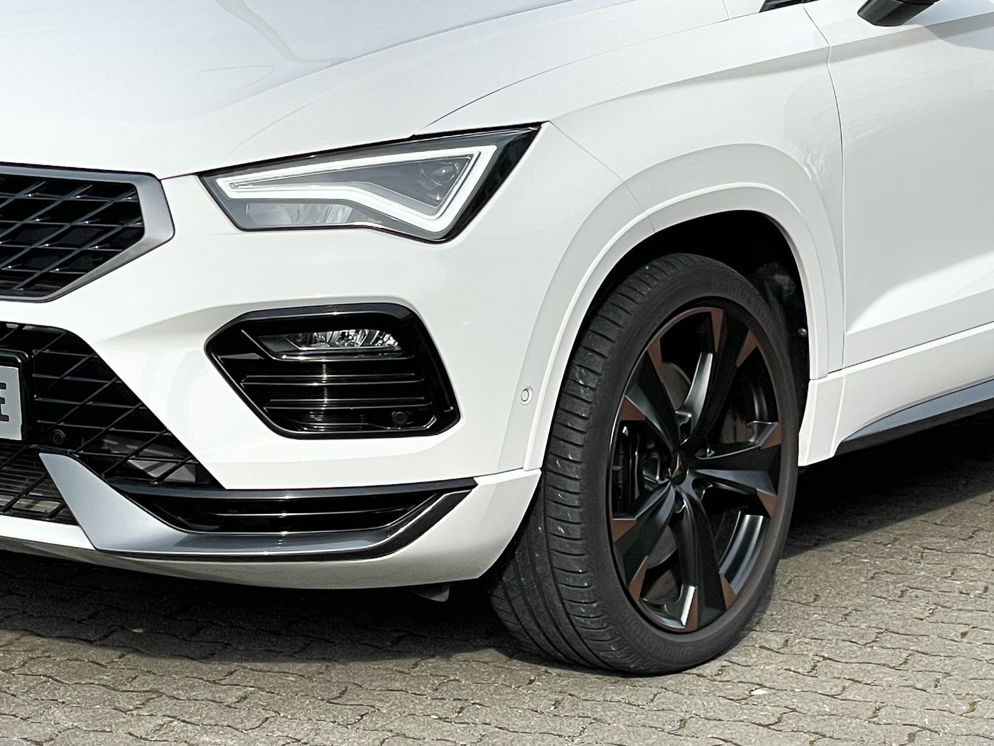 Cupra Ateca VZ 4Drive 2.0 TSI EU6d AHK Leder AD Navi d imagem 3