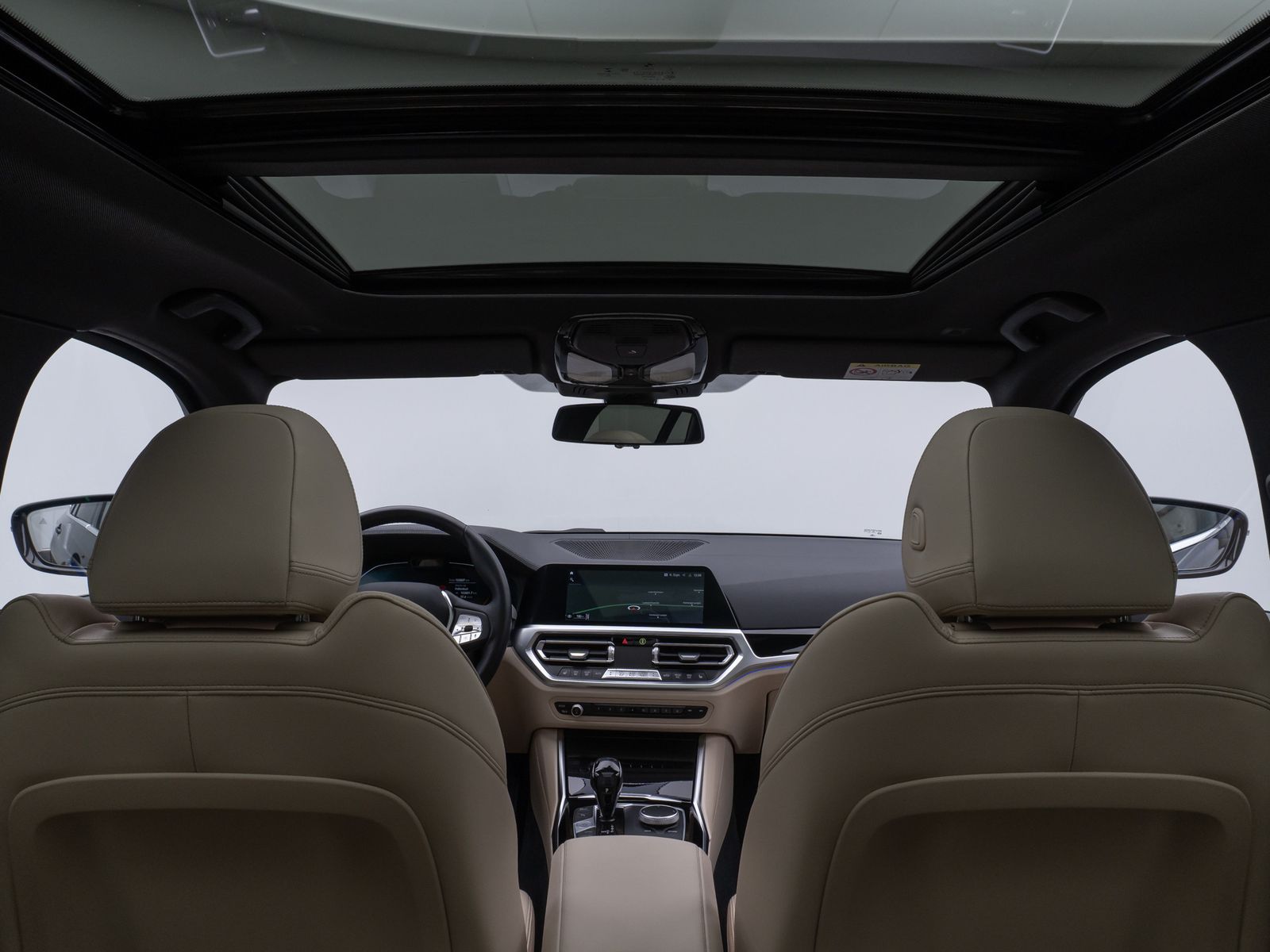 Fahrzeugabbildung BMW 320d xD LuxuryLine Kamera HUD DAB H/K AHK Komfor