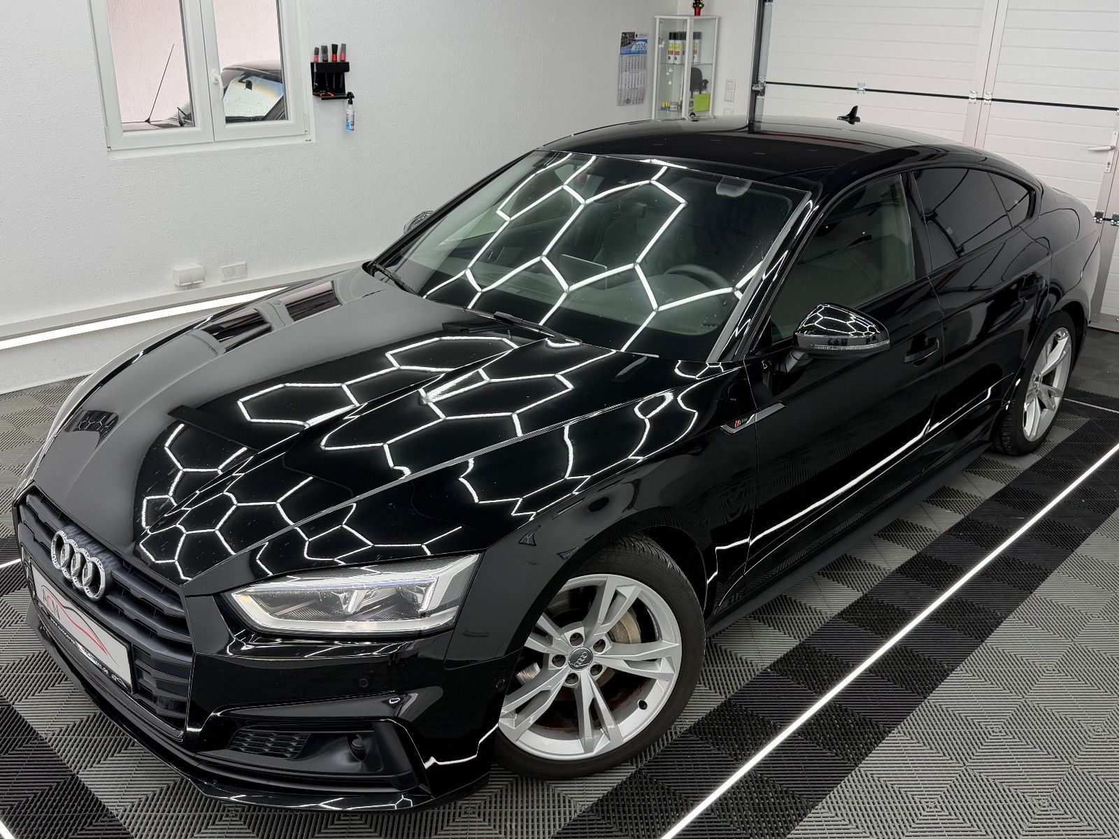 Fahrzeugabbildung Audi A5 Sportback 2.0 TDI S-LINE/360*/B&O/MASSAGE/ACC