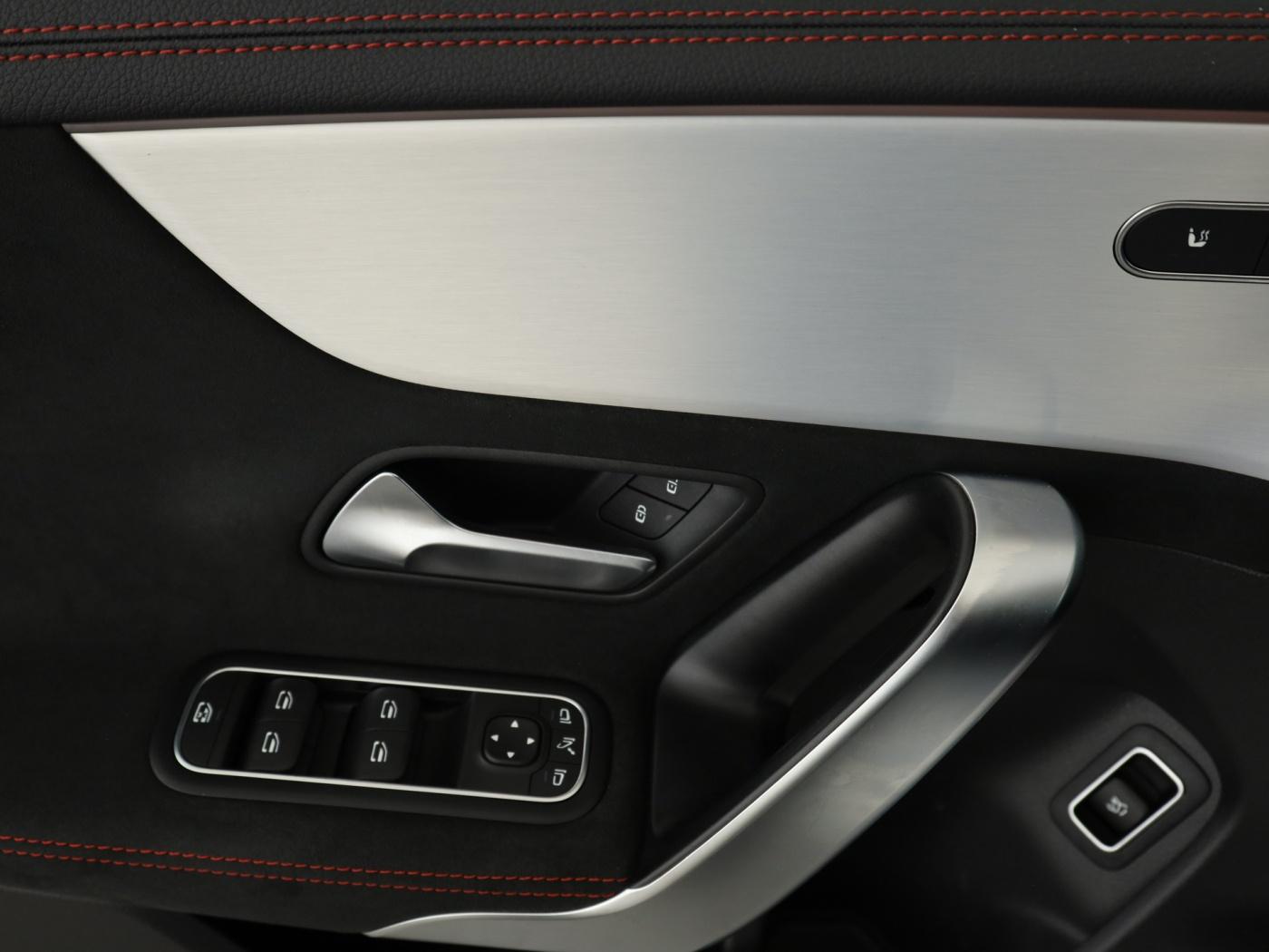 Mercedes-Benz CLA 35 AMG 4M SB *Pano*Multibeam*HUD*Distr*360°*