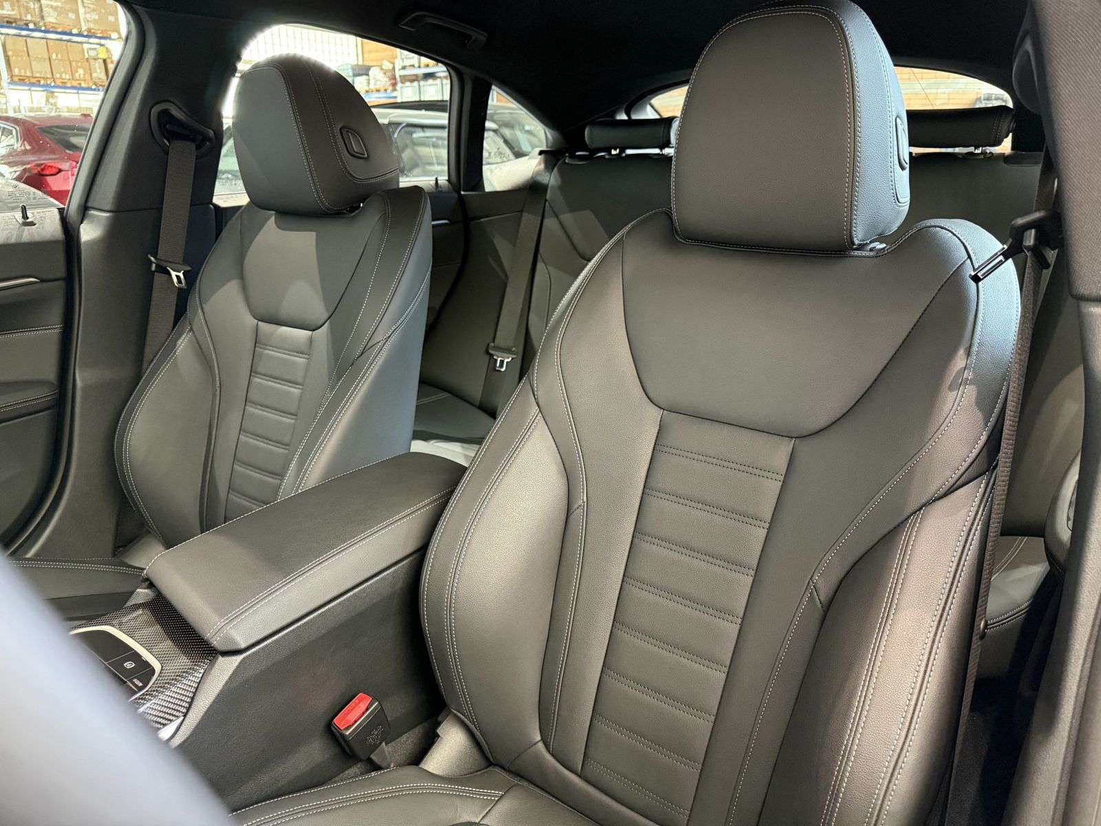 Fahrzeugabbildung BMW 420d M Sportpaket, Standheizung