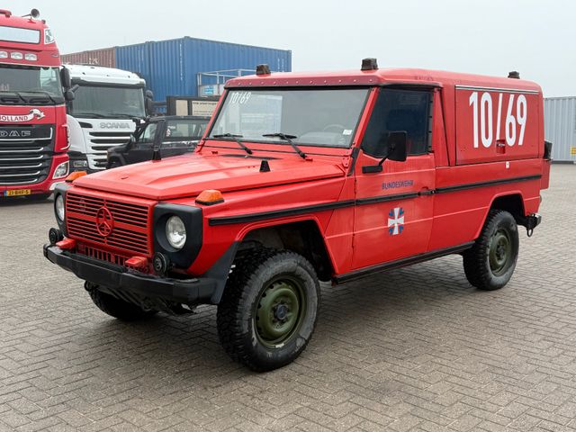 Mercedes-Benz G 250, LWB, Bundeswehr feuerwehr, hard top