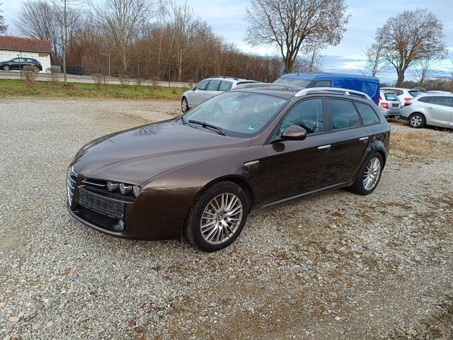 Alfa Romeo 159 S-Wagon2.4 JTDM 20V  "217100 km*Motorschaden