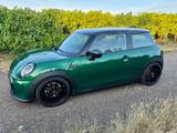 MINI Cooper SE MINI Yours Trim KW V2 OZ 18 SHG - MINI Cooper SE: Yours Trim