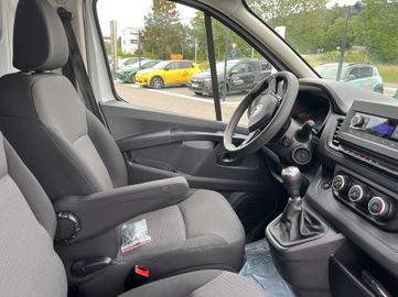 Renault Trafic - 12