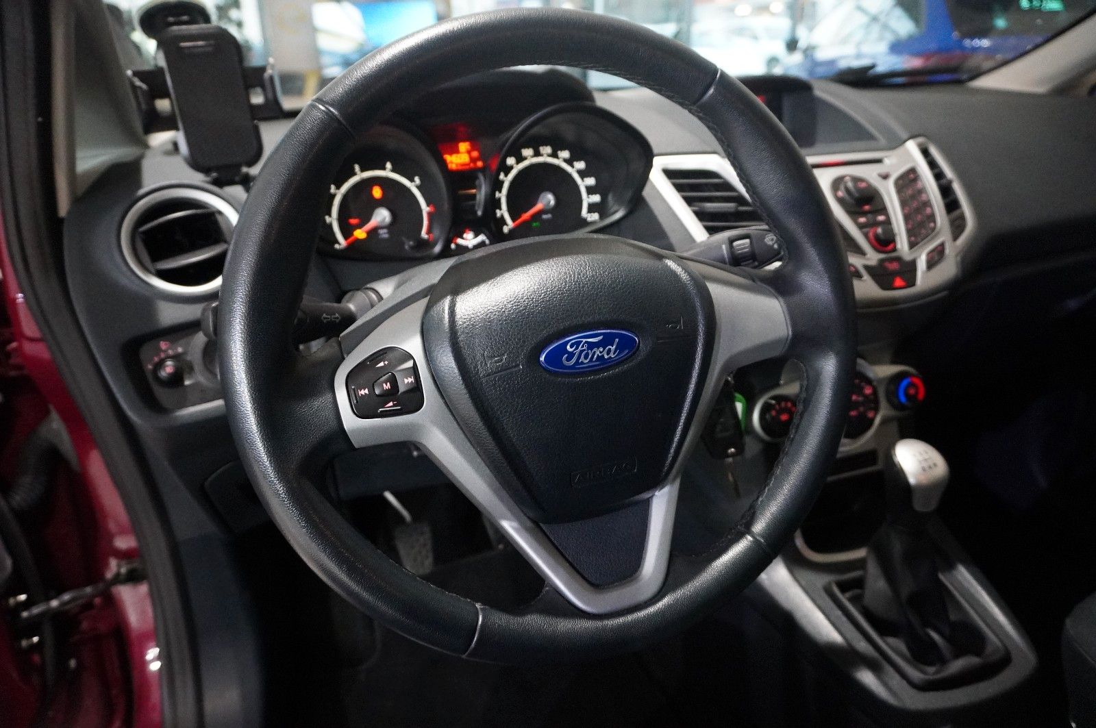 Fahrzeugabbildung Ford Fiesta 1.3 CHAMPIONS EDIT. 3-TÜR KLIMA/SHZ/USB