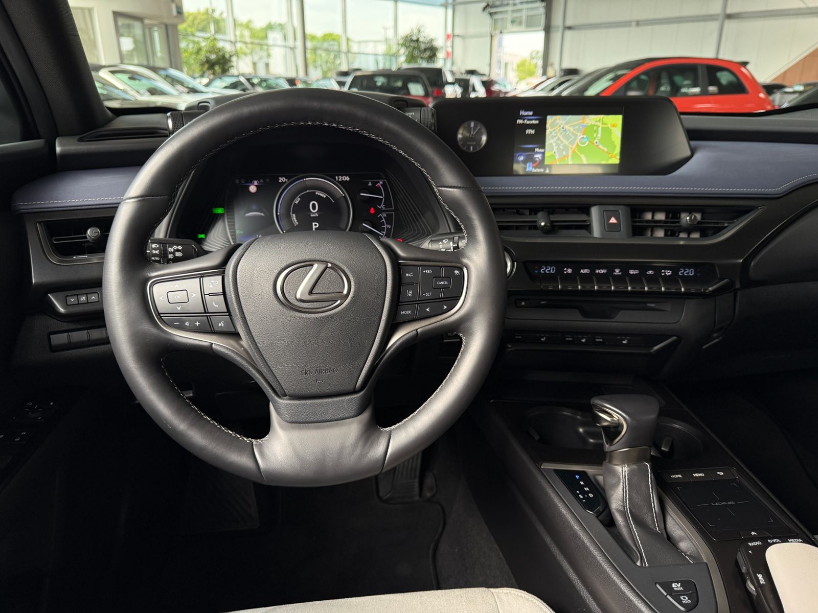 Fahrzeugabbildung Lexus UX 250 h Launch Edition LED NAV RFK SHZ ALU