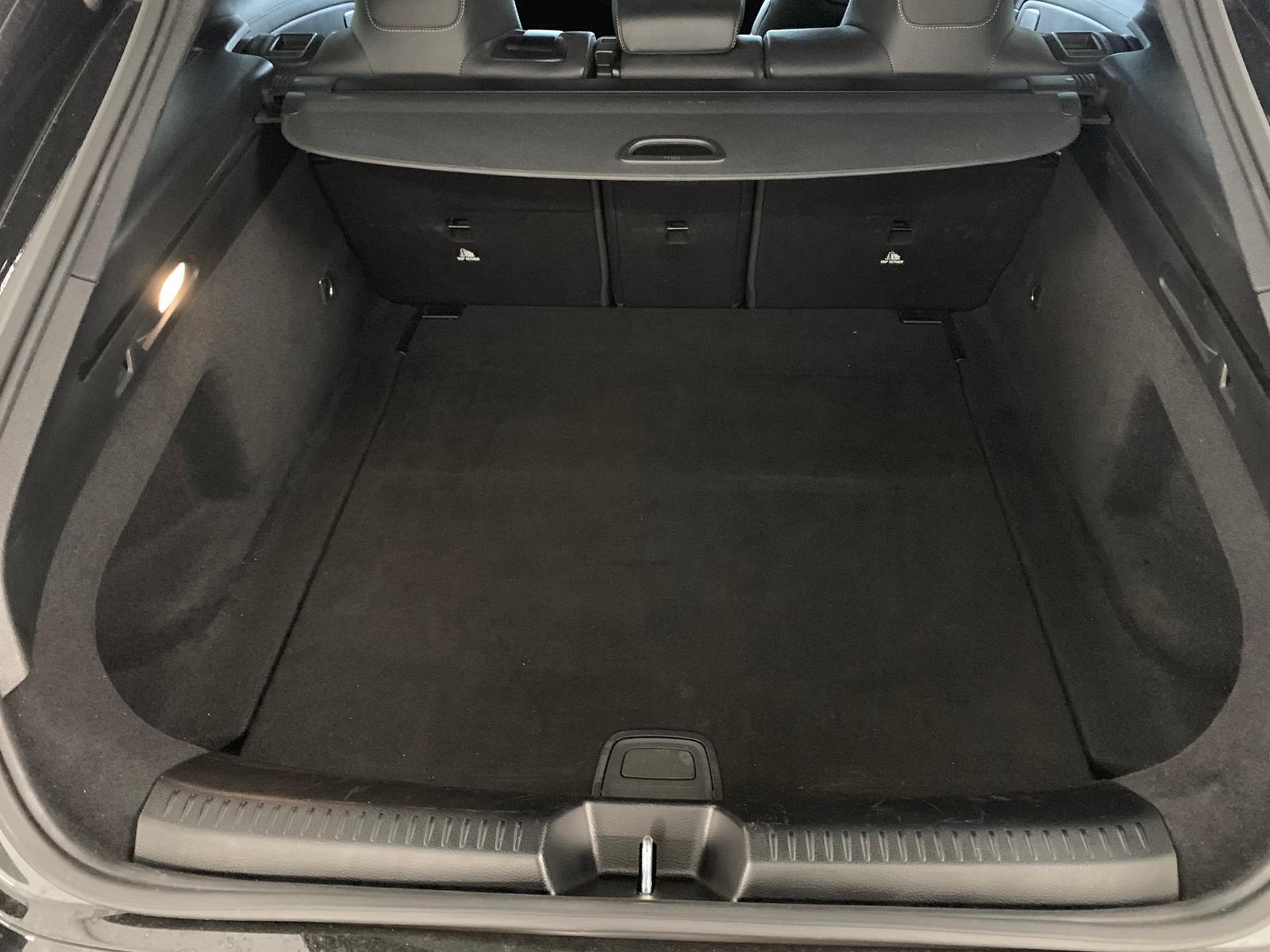 Mercedes-Benz CLA 35 SB AMG 4M Multibeam Widescreen Pano Distr