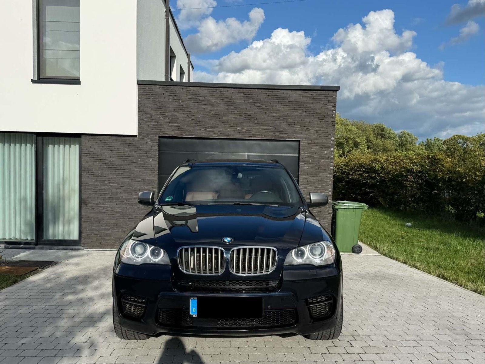 BMW X5 M50