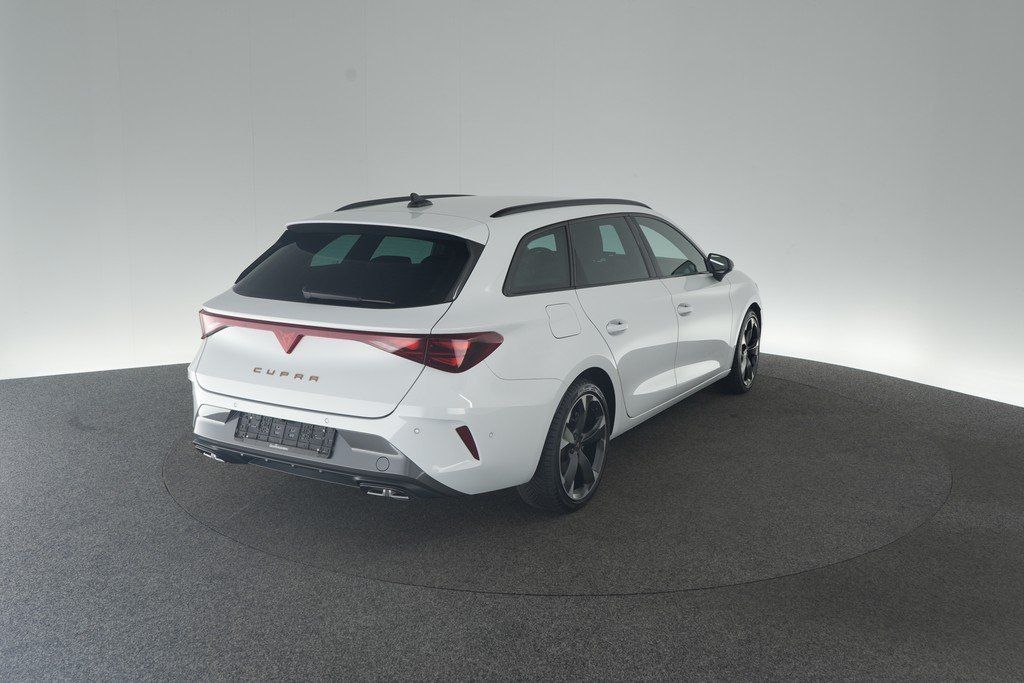 Cupra Leon ST 1.5 eTSI DSG ACC Navi Matrix-LED AHK imagem 2