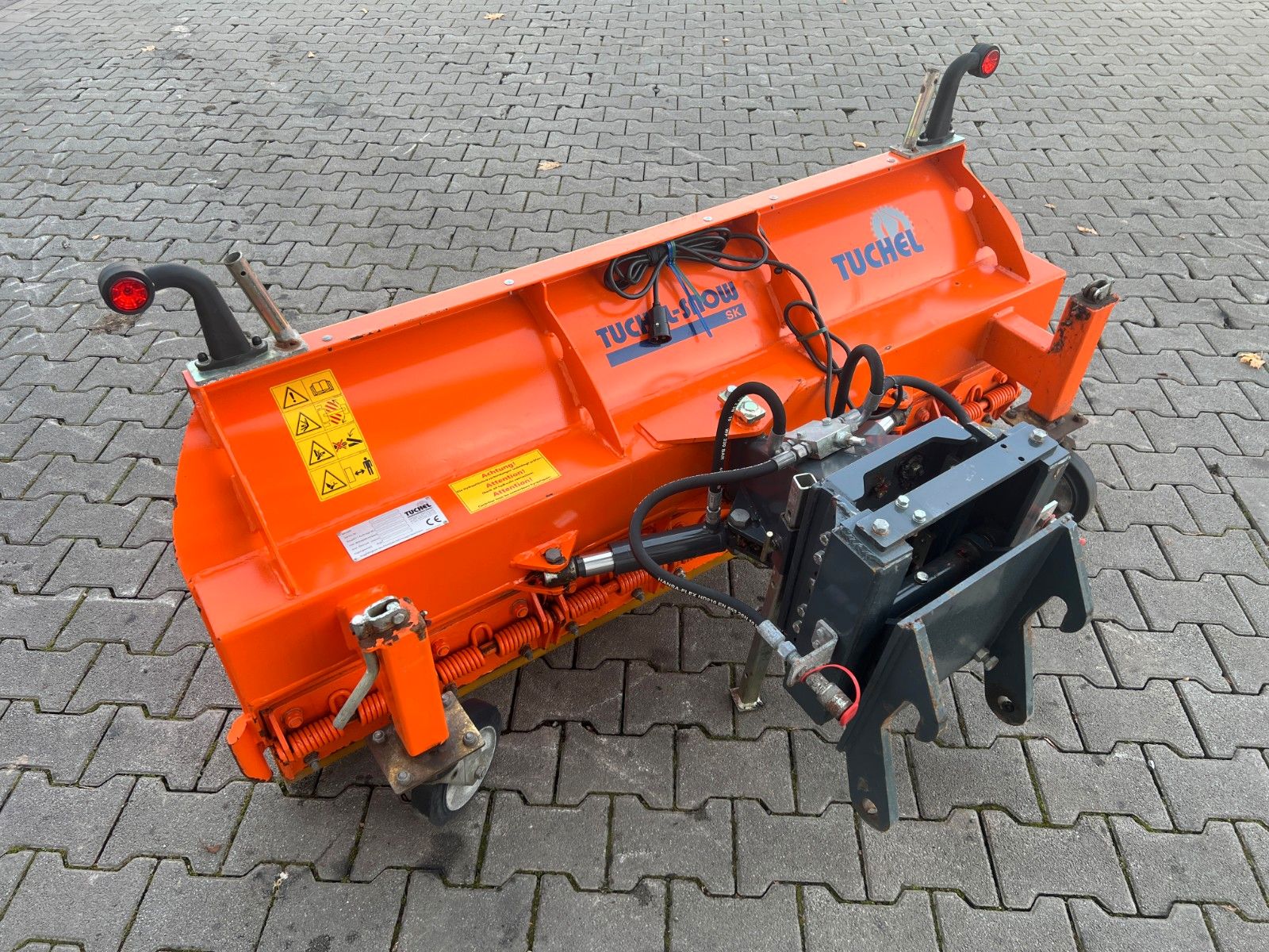 Fahrzeugabbildung Andere Tuchel SK-F 180 Schneeschild / Kramer 5040